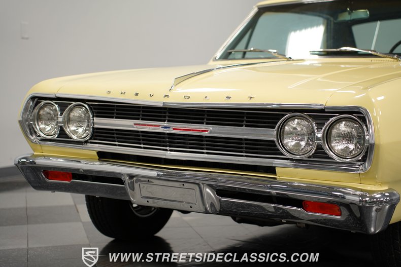 Unknown-Chevelle-1965-Butternut-Yellow-Black-16