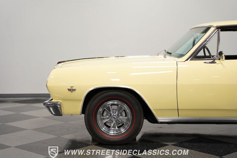 Unknown-Chevelle-1965-Butternut-Yellow-Black-20