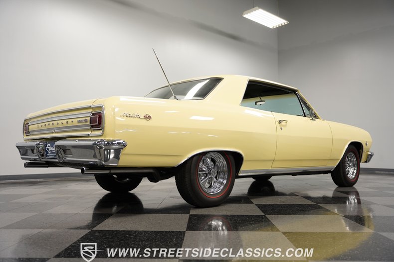 Unknown-Chevelle-1965-Butternut-Yellow-Black-24