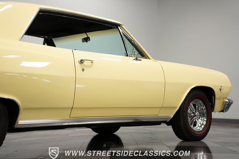 Unknown-Chevelle-1965-Butternut-Yellow-Black-25