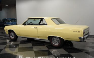 Unknown-Chevelle-1965-Butternut-Yellow-Black-6