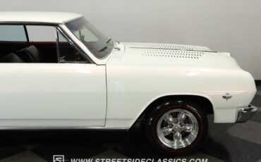 Unknown-Chevelle-1965-Pearl-White-Black-18