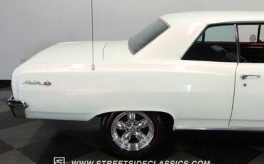 Unknown-Chevelle-1965-Pearl-White-Black-37