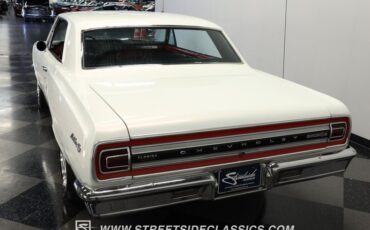 Unknown-Chevelle-1965-Pearl-White-Black-4