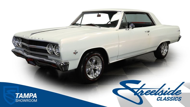 Unknown-Chevelle-1965-Pearl-White-Black
