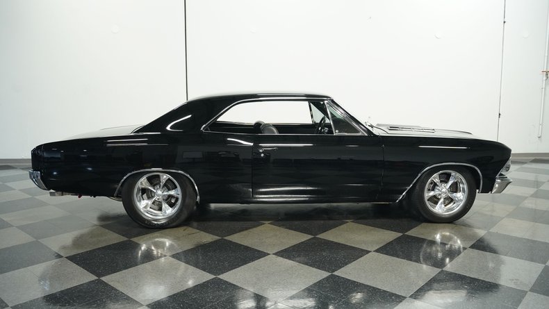 Unknown-Chevelle-1966-Black-Black-10