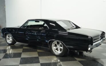 Unknown-Chevelle-1966-Black-Black-16