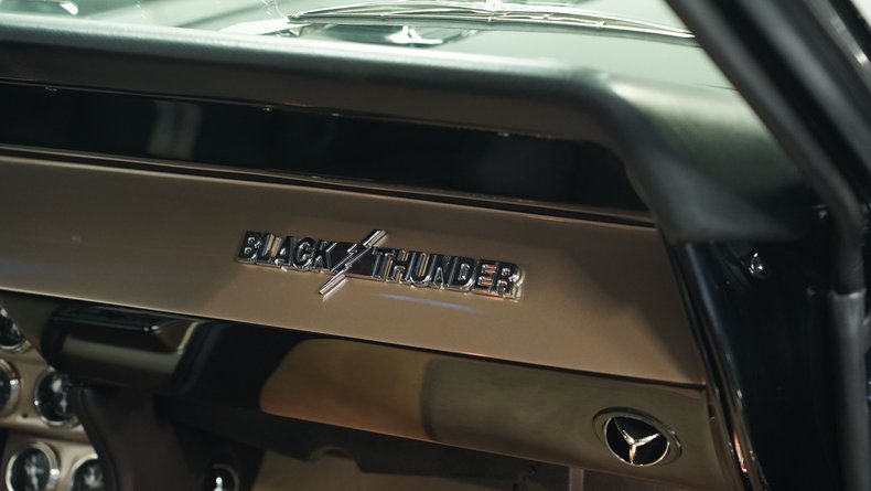 Unknown-Chevelle-1966-Black-Black-32