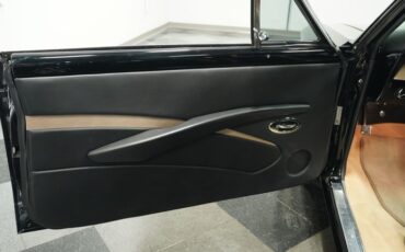 Unknown-Chevelle-1966-Black-Black-38