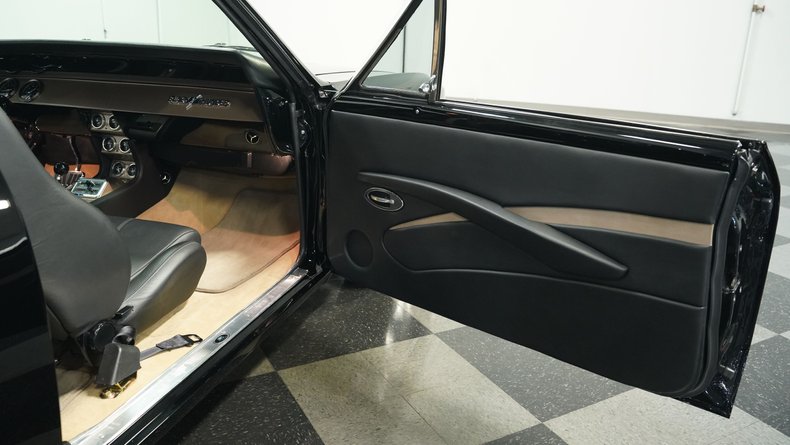 Unknown-Chevelle-1966-Black-Black-46