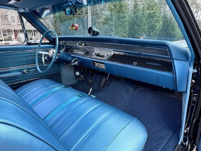 Unknown-Chevelle-1966-Black-Blue-2