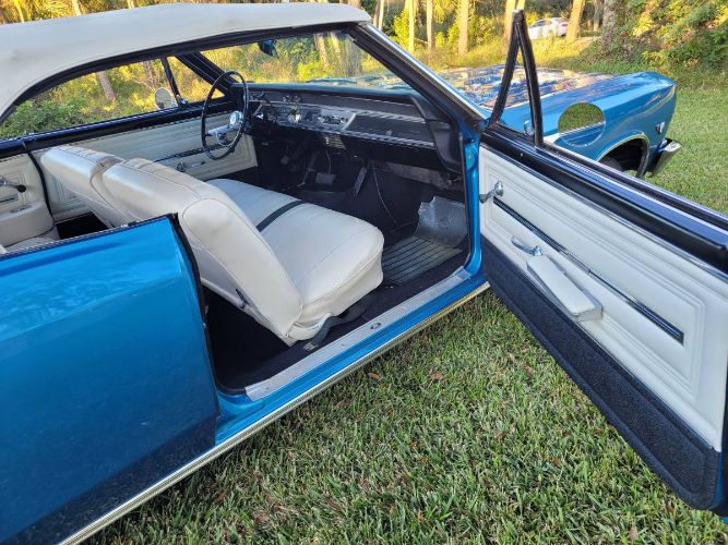 Unknown-Chevelle-1966-Blue-White-1