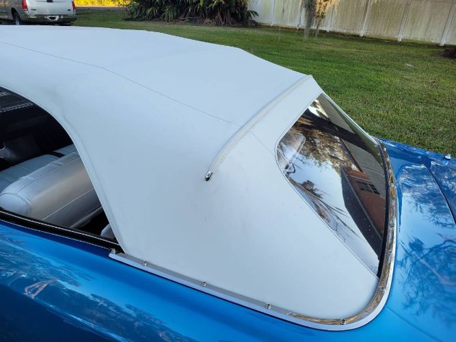 Unknown-Chevelle-1966-Blue-White-16