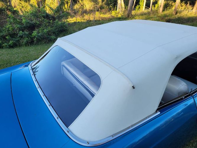 Unknown-Chevelle-1966-Blue-White-30