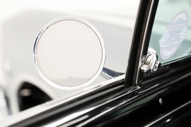 Unknown-Chevelle-1966-Chateau-Slate-Black-11