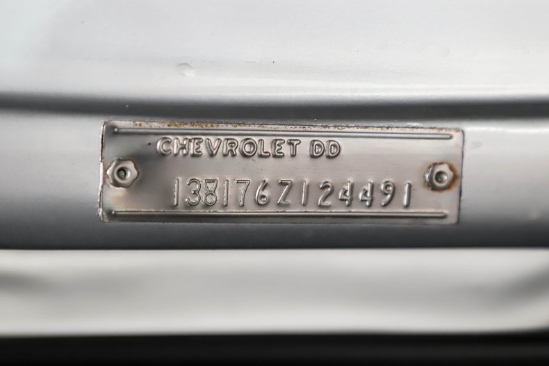 Unknown-Chevelle-1966-Chateau-Slate-Black-18