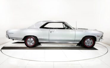 Unknown-Chevelle-1966-Chateau-Slate-Black-19