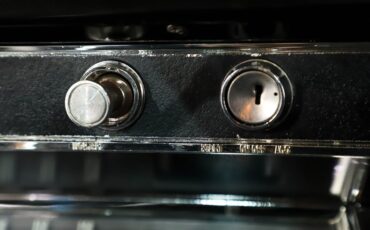 Unknown-Chevelle-1966-Chateau-Slate-Black-27