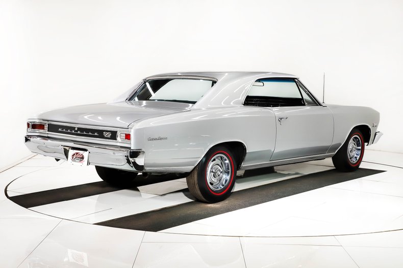 Unknown-Chevelle-1966-Chateau-Slate-Black-32