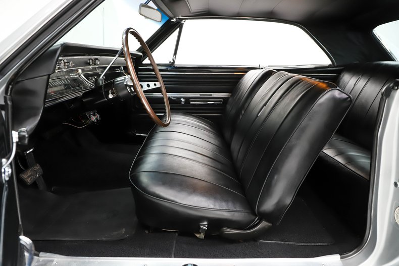 Unknown-Chevelle-1966-Chateau-Slate-Black-33