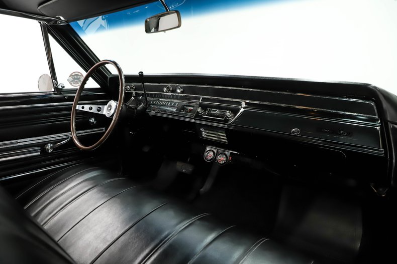 Unknown-Chevelle-1966-Chateau-Slate-Black-4