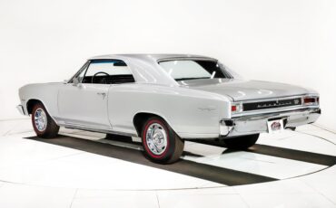 Unknown-Chevelle-1966-Chateau-Slate-Black-8