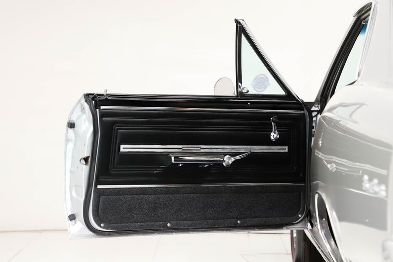 Unknown-Chevelle-1966-Chateau-Slate-Black-9