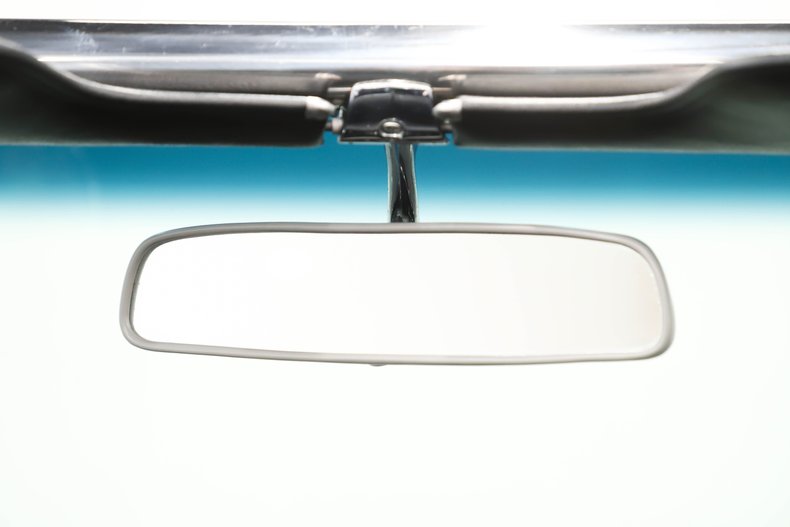Unknown-Chevelle-1966-Cortez-Silver-Black-18