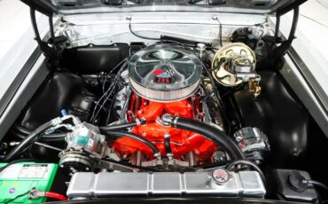 Unknown-Chevelle-1966-Cortez-Silver-Black-3