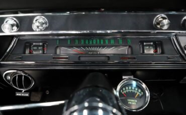 Unknown-Chevelle-1966-Cortez-Silver-Black-33