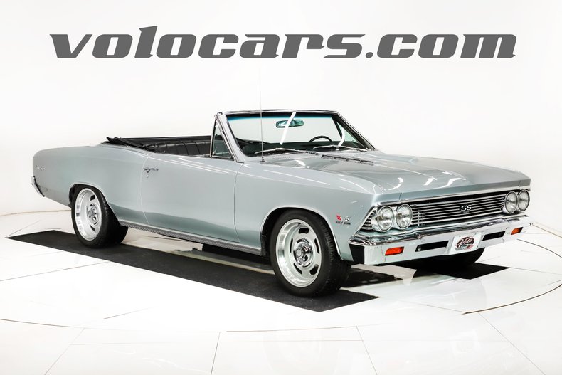 Unknown-Chevelle-1966-Cortez-Silver-Black-47