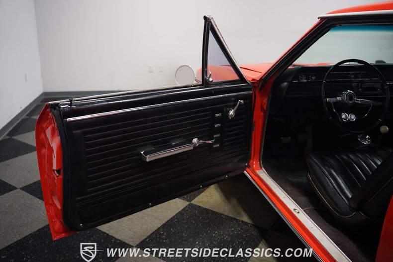 Unknown-Chevelle-1966-Hugger-Orange-Black-9