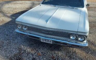 Unknown-Chevelle-1966-Pearl-WhiteBlack-Vi-6