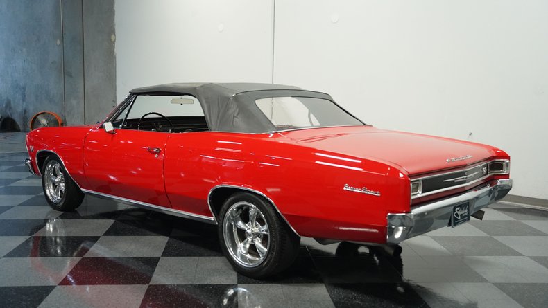 Unknown-Chevelle-1966-Red-Black-10
