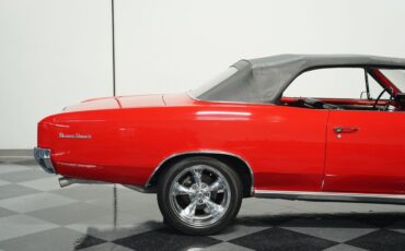 Unknown-Chevelle-1966-Red-Black-11