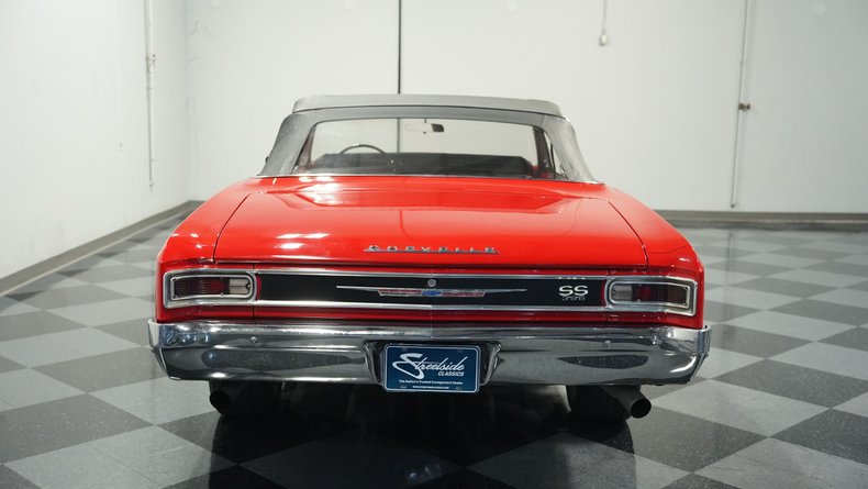 Unknown-Chevelle-1966-Red-Black-12