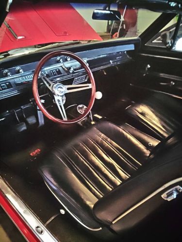 Unknown-Chevelle-1966-Red-Black