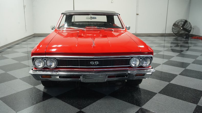 Unknown-Chevelle-1966-Red-Black-18