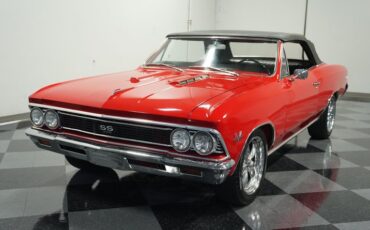 Unknown-Chevelle-1966-Red-Black-19