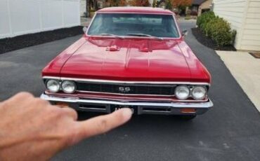 Unknown-Chevelle-1966-Red-Black-2