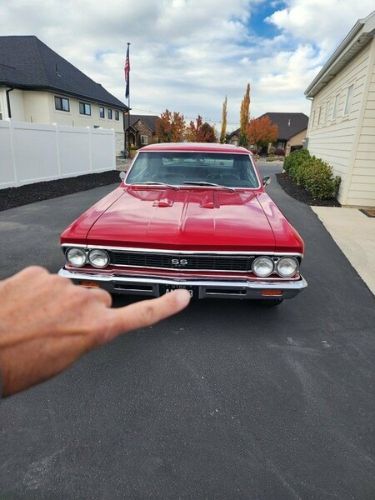 Unknown-Chevelle-1966-Red-Black-2