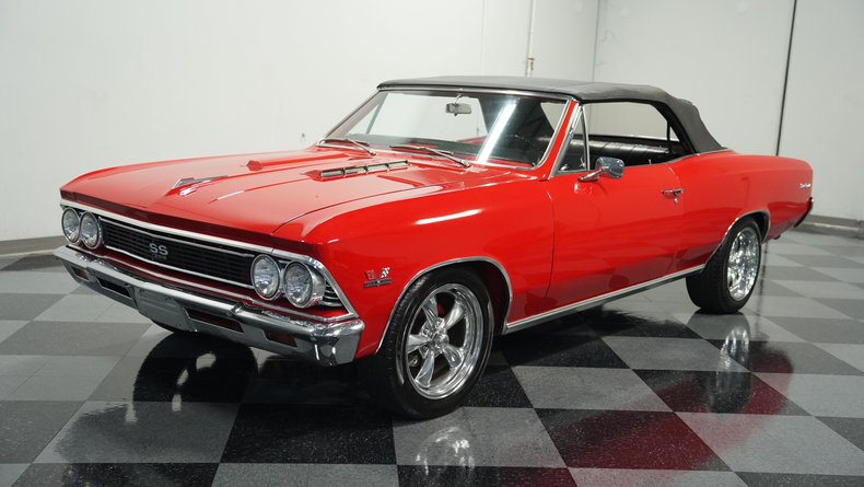 Unknown-Chevelle-1966-Red-Black-20