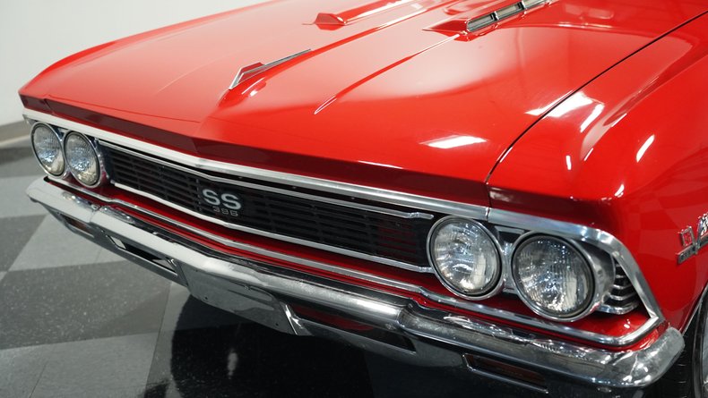Unknown-Chevelle-1966-Red-Black-21
