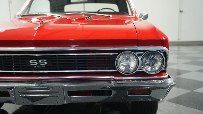Unknown-Chevelle-1966-Red-Black-22