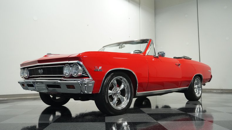 Unknown-Chevelle-1966-Red-Black-23
