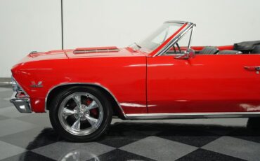 Unknown-Chevelle-1966-Red-Black-25