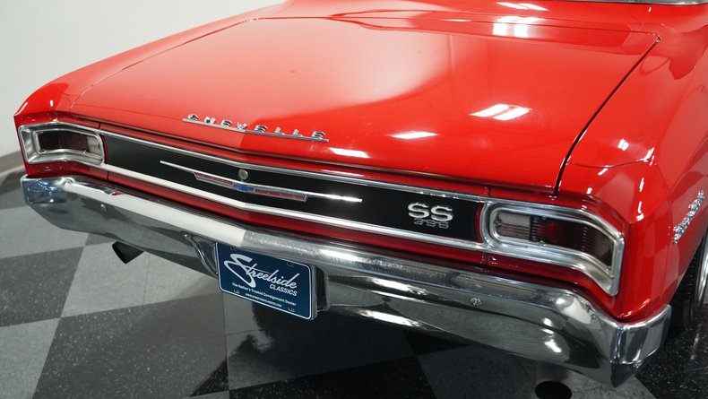 Unknown-Chevelle-1966-Red-Black-27