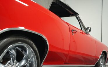 Unknown-Chevelle-1966-Red-Black-29