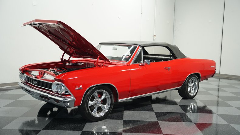 Unknown-Chevelle-1966-Red-Black-31
