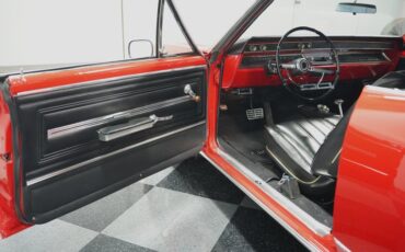 Unknown-Chevelle-1966-Red-Black-34